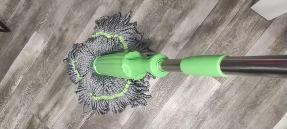 Premium Microfiber Floor Cleaning Mop – Durable & Easy to Use